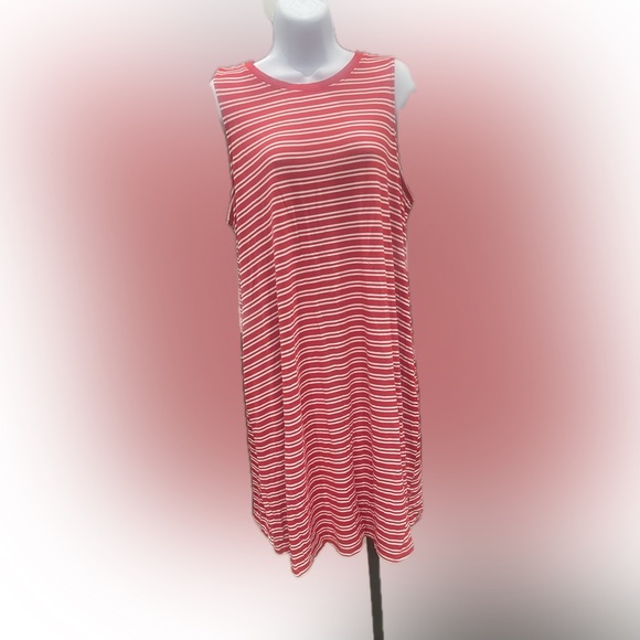 Dresses & Skirts - Red White Dress